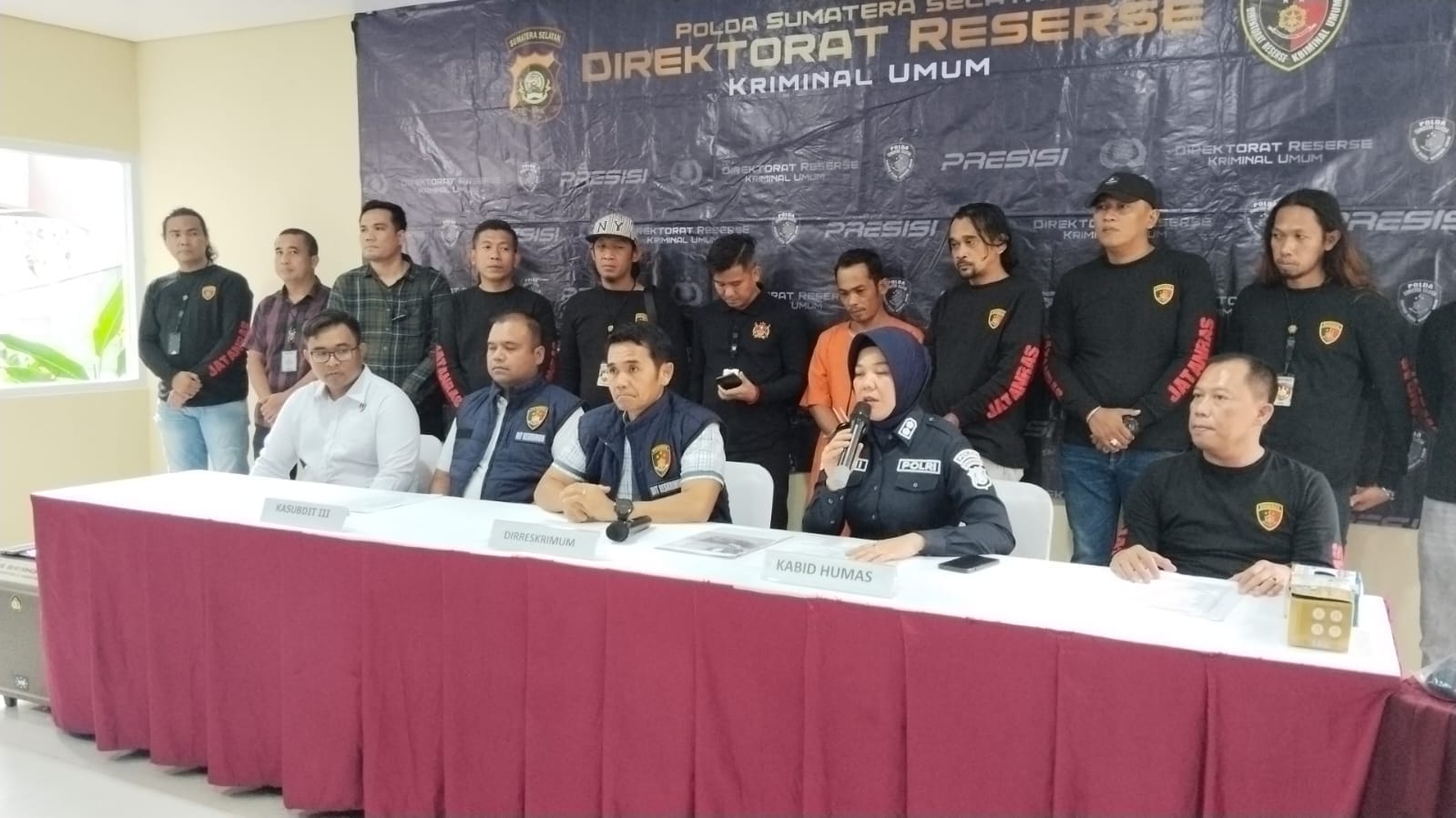 Press Release Hasil Ungkap Kasus Pembunuhan Satu Keluarga Di Lumpatan