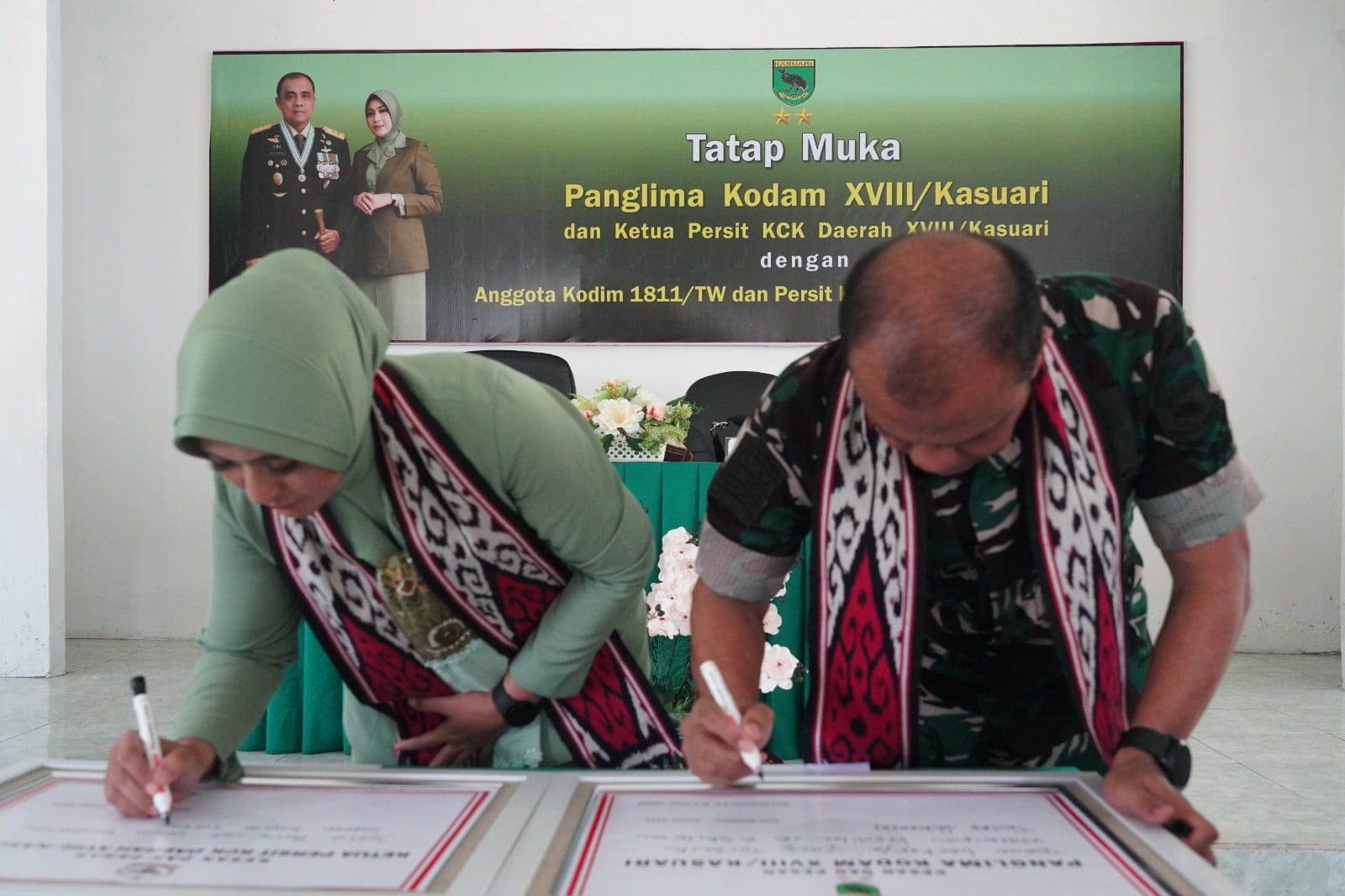 Pangdam Kasuari, Kunjungi Kodim 1811/TLK: Sebagai Prajurit OAP, Harus Menjadi Contoh Dalam Memelopori Masyarakat Dengan Kegiatan Positif