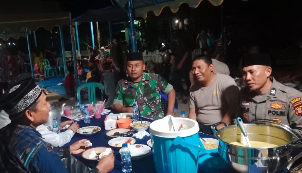 Jaga Silaturahmi Dengan Warga, Babinsa Koba Darat Bersama Forkopimcam Lakukan Safari Ramadhan