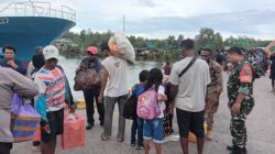 Babinsa Koramil Mapurujaya Bersama Kepolisian dan Pemda Gelar Sweeping Gabungan Penumpang Kapal Laut