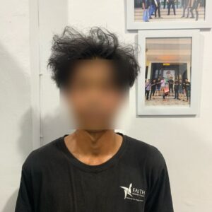 Polres Tanjab Barat Ringkus Penjambret HP yang Resahkan Warga Kuala Tungkal Polres Tanjab Barat Ringkus Penjambret HP yang Resahkan Warga Kuala Tungkal