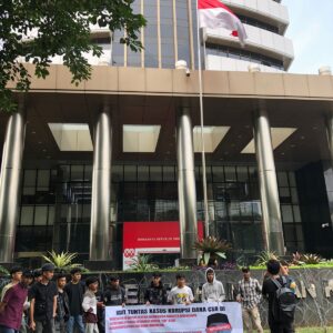 Puluhan Mahasiswa Desak KPK Usut Dugaan Korupsi Dana CSR BI dan OJK yang Libatkan Bahtra Banong