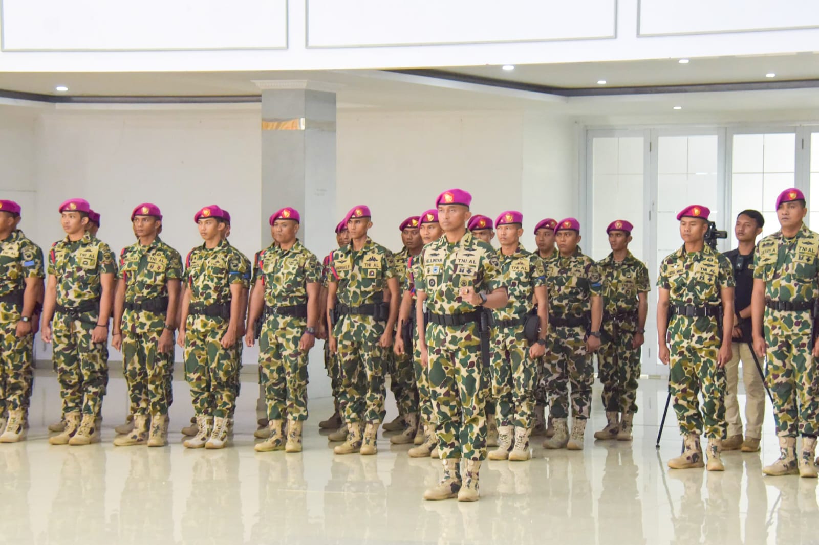 Tonggak Sejarah Korps Marinir: Yontaifib Dilkuidasi, Satuan Baru Diresmikan – Danyonif 2 Marinir Pimpin Upacara Bersejarah