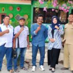 Ketua AWPR Dukung Pendidikan Lewat Bantuan Sarana Olahraga di Dringu Probolinggo