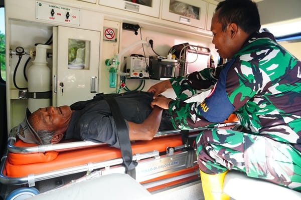 TNI dan ADF Laksanakan Simulasi Evakuasi Warga Terdampak Bencana Dalam FTX Bhakti Kanyini Ausindo 2025 TNI dan ADF Laksanakan Simulasi Evakuasi Warga Terdampak Bencana Dalam FTX Bhakti Kanyini Ausindo 2025