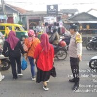 Personel Lantas Polsek Cikupa Laksanakan PECAK Pagi, Atur Arus Lalu Lintas di Pertigaan Columbus