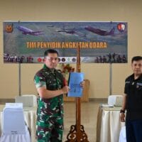 Sukhoi Su 27/30 Skadron Udara 11 Paksa Mendarat Pesawat Asing di Lanud Sultan Hasanuddin