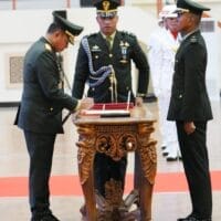 Panglima TNI Lantik 51 Perwira Muda Keahlian Khusus  Siber TA 2025