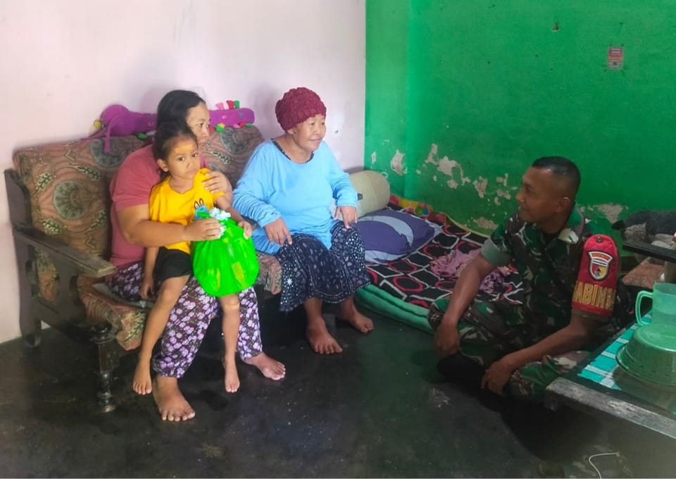 Wujudkan Generasi Sehat, Babinsa Tawangsari Kawal Percepatan Penurunan Stunting di Wilayah Garum