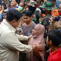Panglima TNI Dampingi Presiden RI Tinjau Langsung Dampak Banjir dan Pengungsian Warga di Aceh Tamiang dan Bener Meriah
