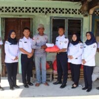 Stasiun Bakamla TBK Salurkan Paket Sembako Sambut HUT ke-20 Bakamla RI