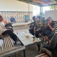 Bhabinkamtibmas Polsek Cikupa Sambang Warga Pasir Gadung, Perkuat Sinergi Kamtibmas
