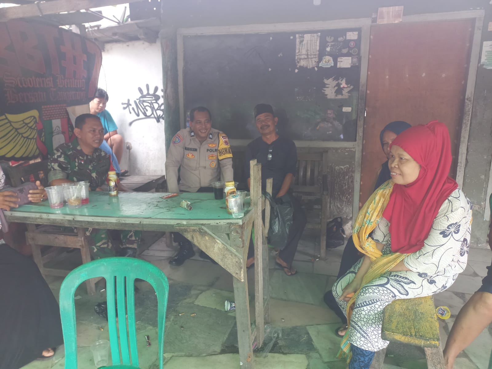 Bhabinkamtibmas dan Babinsa Sambang Warga Sukadamai, Perkuat Sinergi Kamtibmas