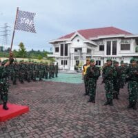 Tonting YWPJ Awali Upacara Hari Juang Korps Infanteri Ke-77 Dipimpin Pangdam Kasuari : Hari Juang Infanteri Momentum Meneguhkan Jati Diri Prajurit Bersama Rakyat