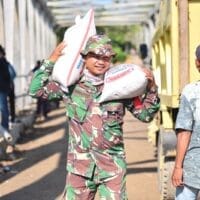 Akses Terputus, Kodam IM Gunakan Tali Kirim Bantuan ke Daerah Terisolir di Bireuen