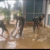 TNI Kerahkan Personel untuk Pulihkan Layanan Publik di Kantor Dukcapil Aceh Tamiang