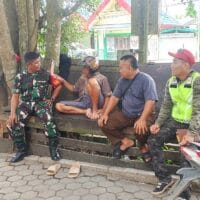 Melalui Komsos, Babinsa Bangun Komunikasi Dengan Warga