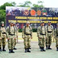 Kapuspen TNI Buka Pembekalan Awak Media Tentang Prosedur Kedaruratan di Daerah Rawan