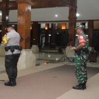 Apel Siaga Malam Tahun Baru 2026, Sinergitas TNI – Polri Jamin Keamanan Kabupaten Blitar