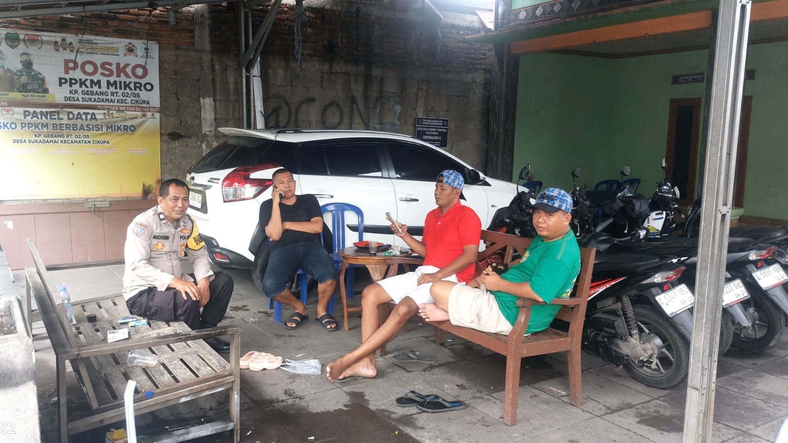 Bhabinkamtibmas Polsek Cikupa Sambangi Warga Desa Sukadamai, Pererat Silaturahmi dan Harkamtibmas