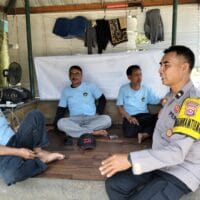 Sambang Ketua RT, Bhabinkamtibmas Sukamulya Perkuat Sinergi Kamtibmas