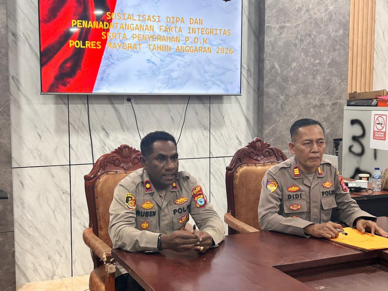 Polres Maybrat Laksanakan Penandatanganan Fakta Integritas dan Penyerahan P.O.K Tahun Anggaran 2026
