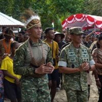 Pangkogabwilhan III Pimpin Penanaman 1.500 Pohon Mangrove di Pantai Saubeba : Jaga Pesisir dari Abrasi, Lestarikan Lingkungan