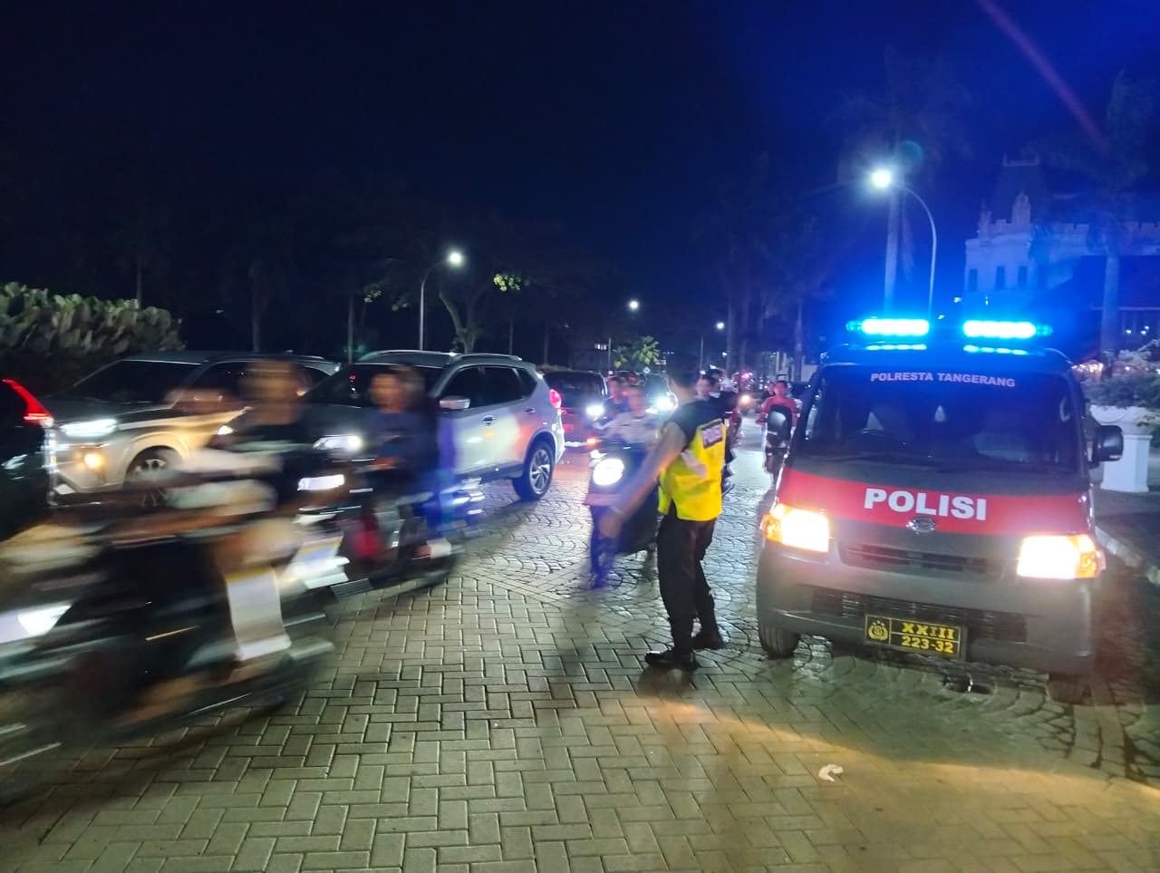 Polsek Cikupa Gelar KRYD Ops Cipkon, Antisipasi Gangguan Kamtibmas di Wilayah Citra Raya