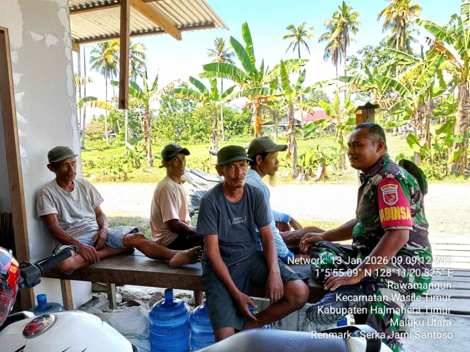 Peduli Warga Binaan, Babinsa Koramil 1505-02/Wasile Gencarkan Komsos Musim Hujan