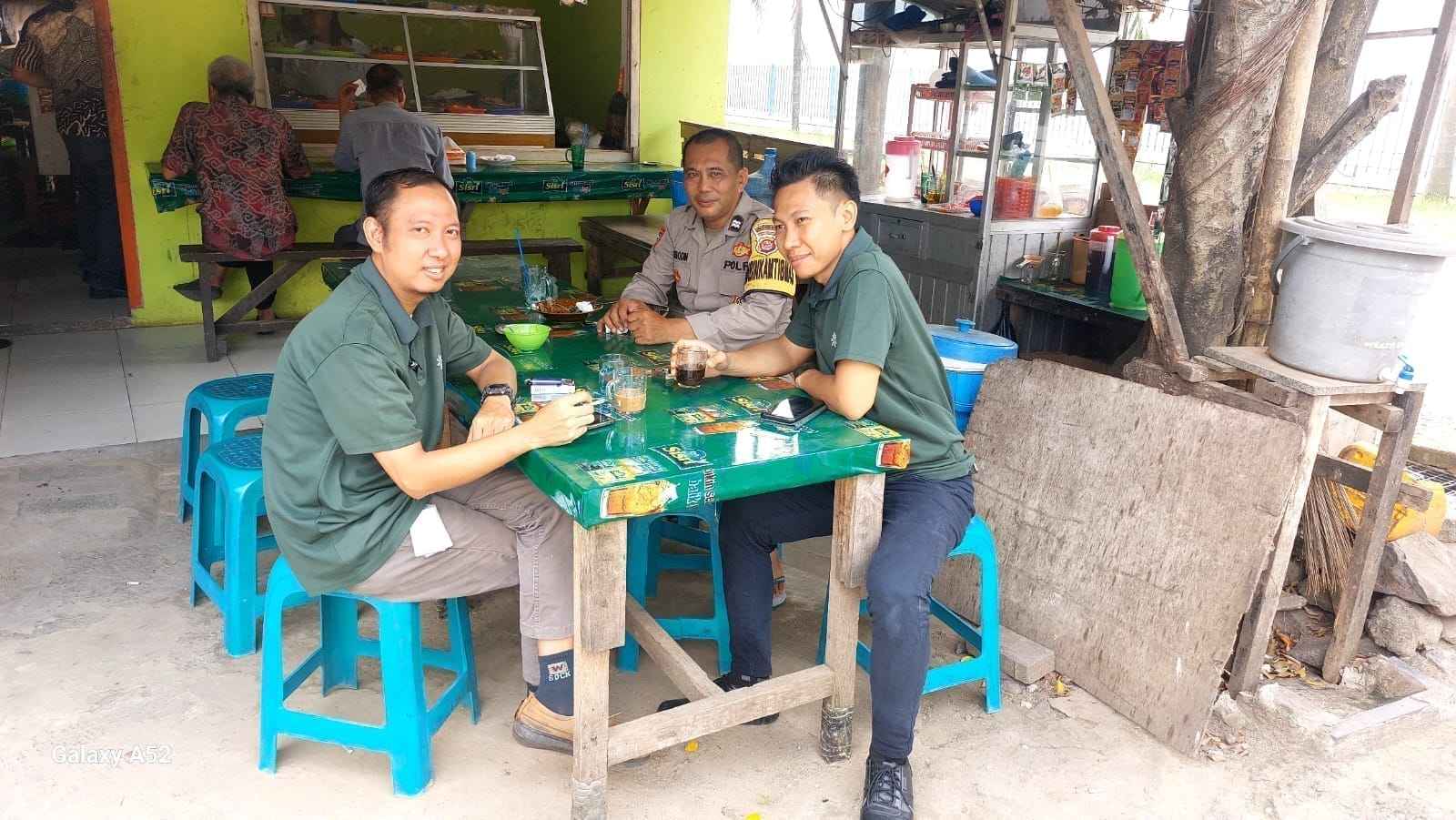 Bhabinkamtibmas Sukadamai Sambangi Warga, Serap Aspirasi dan Perkuat Kamtibmas