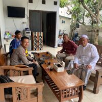 Bhabinkamtibmas Polsek Cikupa Sambangi Tokoh Masyarakat Desa Talagasari