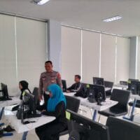 Ketika Polisi Datang untuk Menyapa, Bukan Menindak