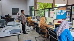 Bhabinkamtibmas Desa Talaga Laksanakan Sambang, Sampaikan Himbauan Harkamtibmas