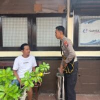 Tanpa Sirene dan Peluit, Polisi Datang Membawa Senyum di Tuban
