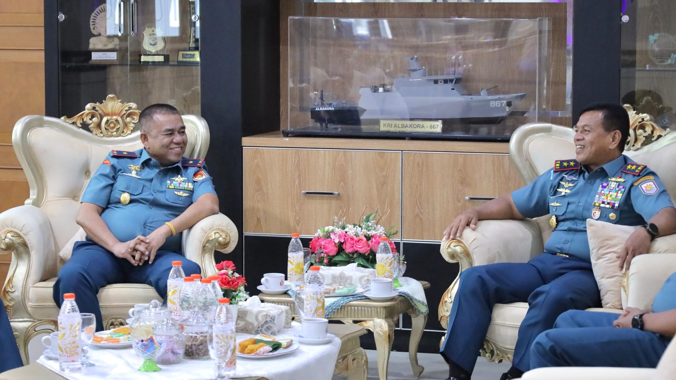 Pangarmada III Terima Kunjungan Dankoppeba Armada RI