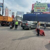 Polsek Cikupa Laksanakan PECAK Sore, Kawal Arus Lalu Lintas Jam Pulang Kerja
