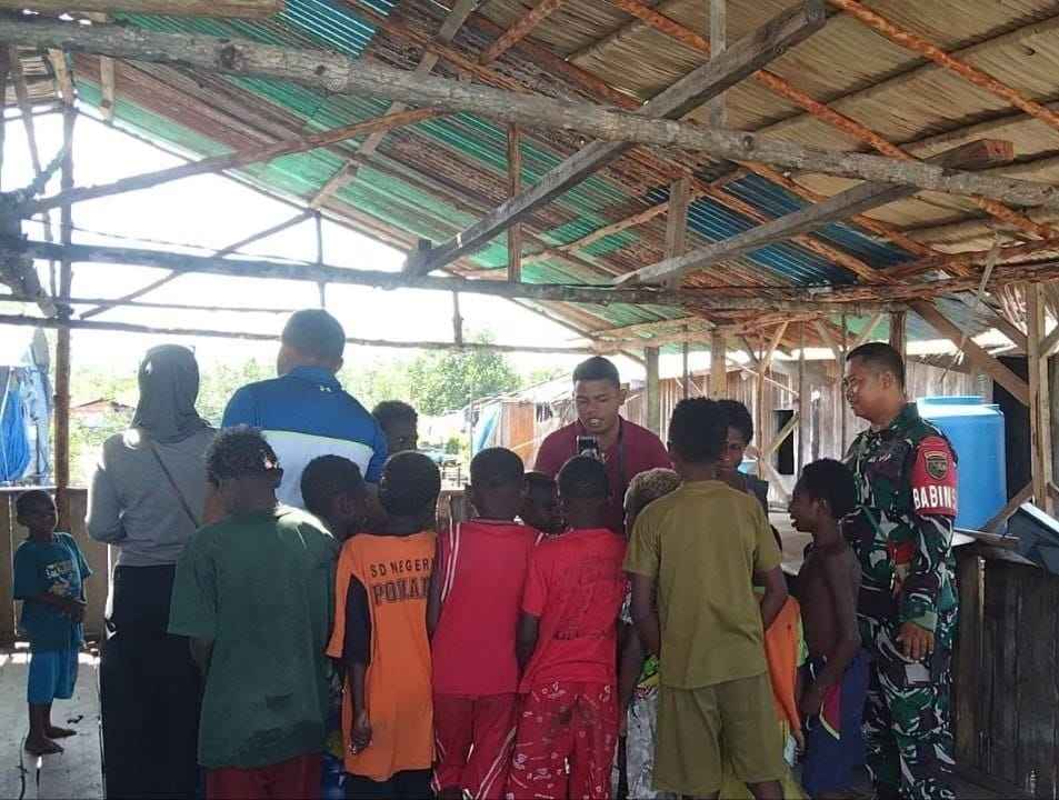 IMG-20260128-WA0016 Peduli Dengan Generasi Penerus, Babinsa Koramil Mapurujaya Motivasi Anak-Anak Dalam Meraih Cita-Cita