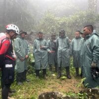 Prajurit TNI Temukan Black Box ATR 42-500