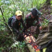 Prajurit TNI Temukan Enam Korban Kecelakaan Pesawat ATR 42-500