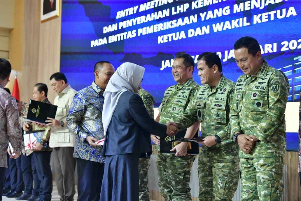 Panglima TNI Dampingi Menhan RI Hadiri Entry Meeting Pemeriksaan Keuangan di BPK RI