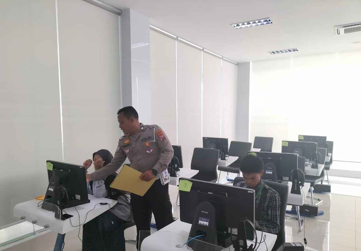 Tanpa Razia, Satlantas Tuban Edukasi Warga Lewat Program Polantas Menyapa