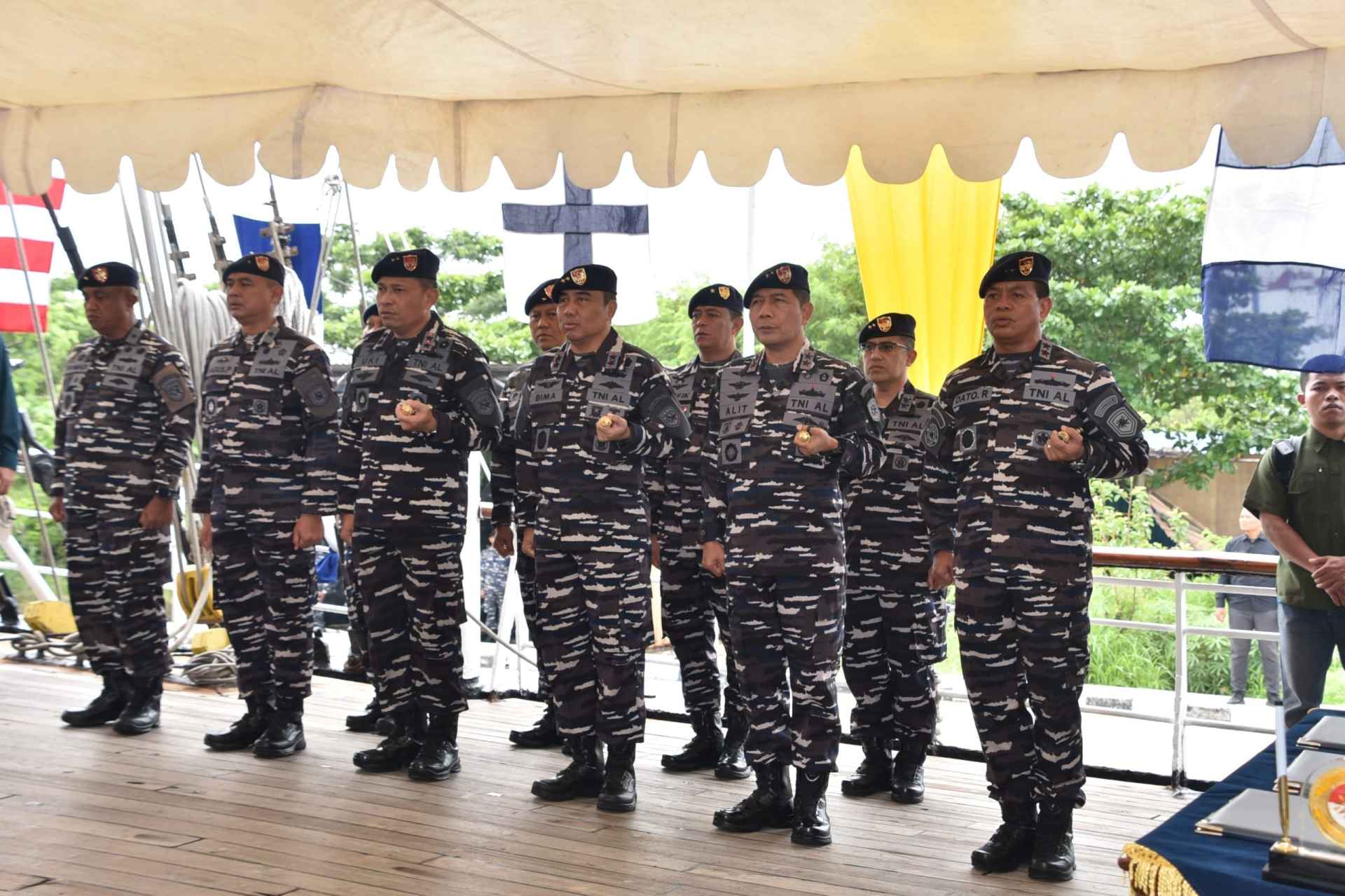 IMG-20260206-WA0076 Panglima Armada III Menandatangani Berita Acara Alih Bina KRI Fatahillah-361 dan KRI Malahayati-362 Ke Armada I