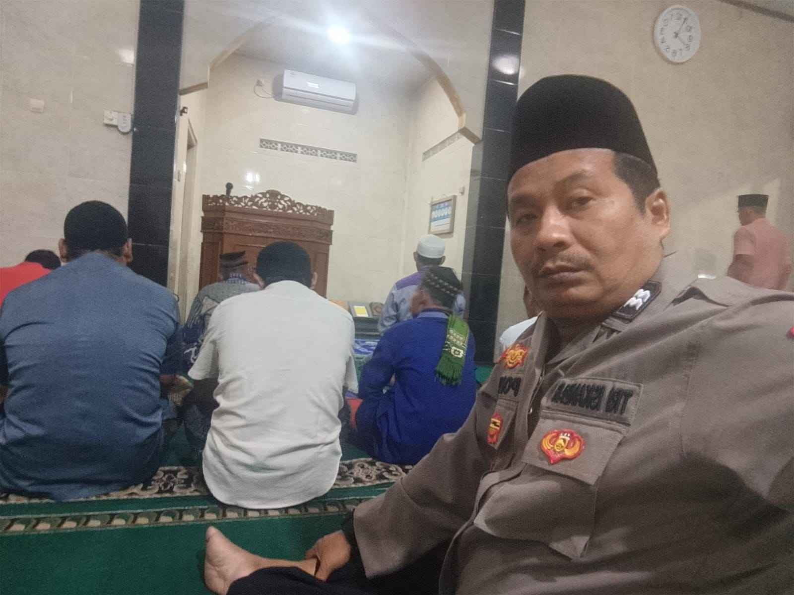 IMG-20260207-WA0014 Polsek Cikupa Laksanakan Subuh Keliling di Desa Bitung Jaya