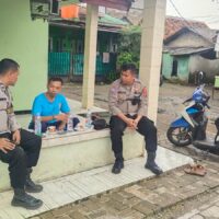 Bhabinkamtibmas Pasir Jaya Sambangi Warga, Perkuat Silaturahmi dan Harkamtibmas