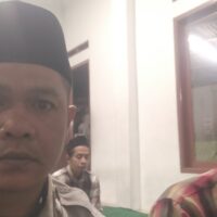 Personel Polsek Cikupa Laksanakan Subuh Keliling di Mushola Al Ikhlas Desa Pasir Jaya