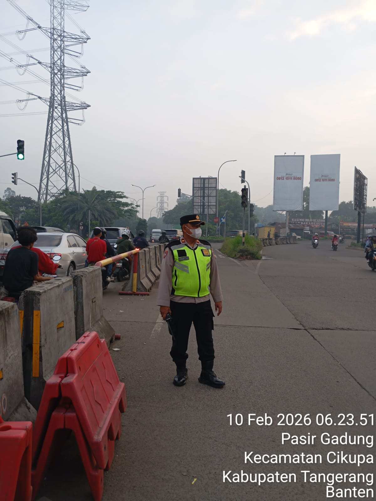 Polsek Cikupa Gelar Pergelaran Cepat (PECAK) di Simpang Cikupa Mas