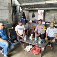 Bhabinkamtibmas Kelurahan Sukamulya Sambang Warga Antap Elang, Sampaikan Pesan Kamtibmas