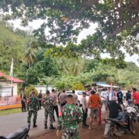 Personel Koramil 1505-04/Oba dan Polsek Oba Amankan Aksi Demo Warga