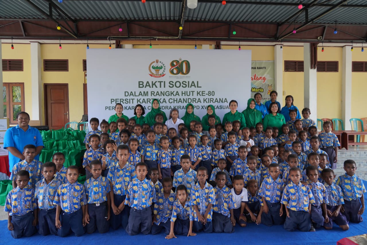 Persit KCK PD XVIII/Kasuari Tebar Kasih di Panti Asuhan Santa Maria pada HUT ke-80