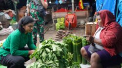 Persit KCK Daerah XVIII/Kasuari “SERBU” Pasar Wosi